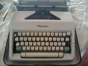 Maquina de Escribir Portatil Olympia Werke 