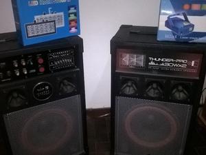 2 parlantes de musica