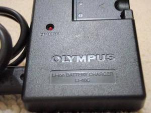 Olympus Li-40c Cargador