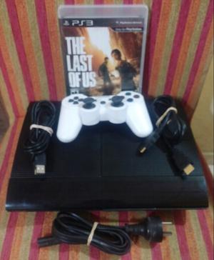 PS3 ultra Slim de 320 GB + 1 joystick + The last of us +