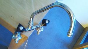 VENDO:GRIFERIA DE MESADA COCINA METALICA CON PICO MOVIL
