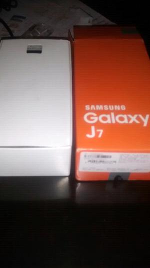 Samsung galaxy j7 vendo permuto