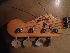 Bajo Fender Squier Precision Bass