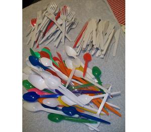 Accesorios, descartables: cucharas, tenedores, vasos