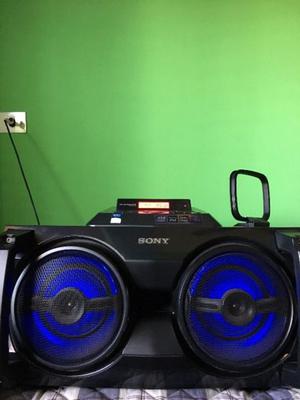 VENDO EQUIPO DE MÚSICA SONY FSTGTK1i