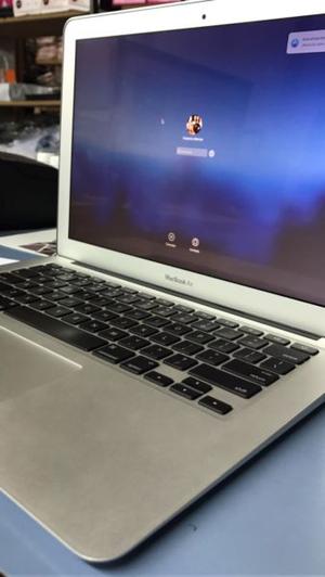 MacBook Air 13" i5 4gb de ram