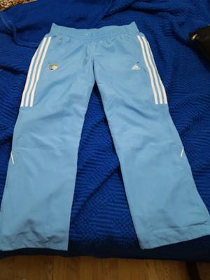 Pantalón deportivo adidas Talle L