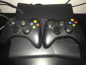 Xbox gb 2 Joystick + 4 Juegos