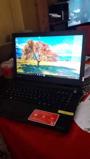 Notebook Toshiba nueva