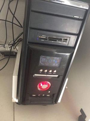 Pc de escritorio 4gb Windows 10 pro