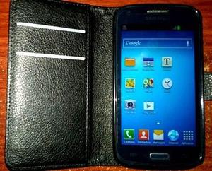 Samsung Galaxy Core IL con Templado y Flip Cover