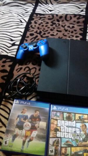 Vendo ps4 con 2 mandos y 3 juegos