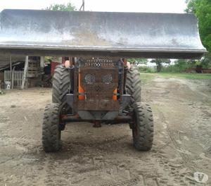 Tractor Fiat 780 con pala topadora