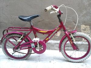 Bicicleta niñas, a reparar