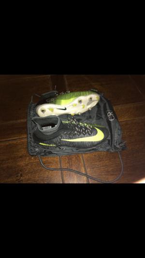 BOTINES Nike Mercurial Superfly V CR7 SG Pro. TALLE 10.5 US