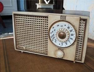 Antiguas Radios hiper decorativas