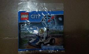 Bolsa De Lego Importados 35 Piezas Nave Espacial Y Muñeco
