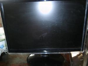 Monitor de 20" marca TCL.