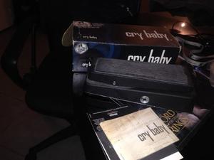 Pedal De Wah Wah Dunlop Cry Baby Gcb-95