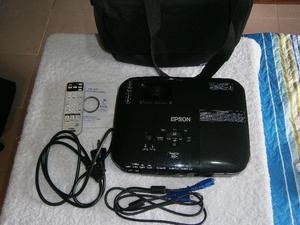 Vendo Proyector Epson S12 + Powerlite  Lumens (leer!!)