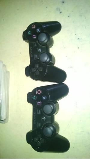 Vendo juegos y joysticks de PS3