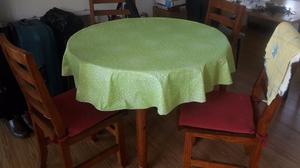 Juego De Mesa Y 4 Sillas De Pino. 2 Manteles + 4 Almohadones