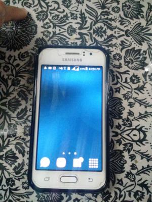 Vendo celular Samsung J1 Ace con funda