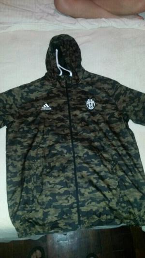 Campera Juventus Camuflada