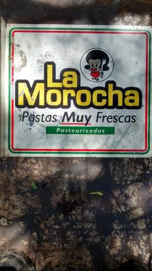 Cartel publicitario de chapa de pastas La Morocha