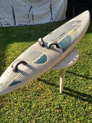 Tabla de windsurf fanatic skate 96 con quilla de 29cm