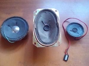 VENDO 3 PARLANTES PEQUEÑOS