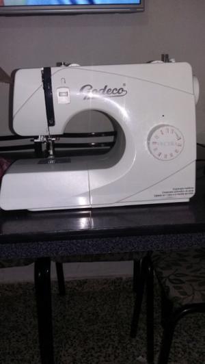 Máquina de coser GODECO VECTRA