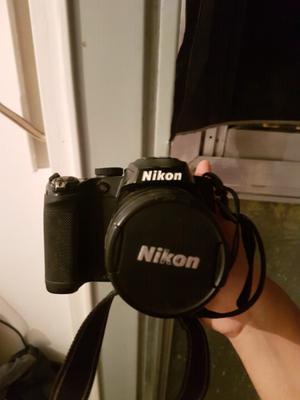 Nikon p500 usada