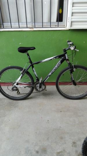 Vendo bicicleta firebird, poco uso.