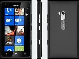 Vendo o permuto celular Nokia lumia 900