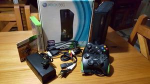 Xbox 360 Slim 4GB + 2 Joysticks + 3 Juegos Originales