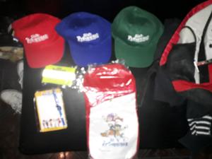 Gorras,botineros y iman para la heladera