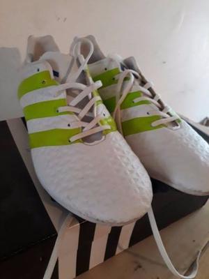 Botines adidas impecables
