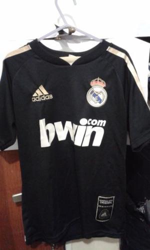 CAMISETA DE FUTBOL DEL REAL MADRID - TALLE 10