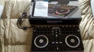 Controlador Numark Mixtrack Pro (caja y cables originales)