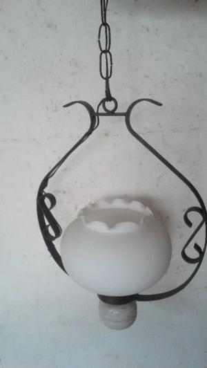 Antigua lampara colonial