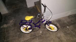Bicicleta para chico excelente estado como nueva un solo uso