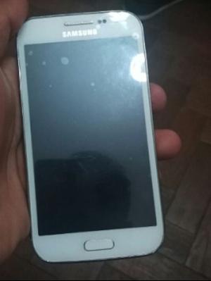 Vendo urgente!.Celular usado