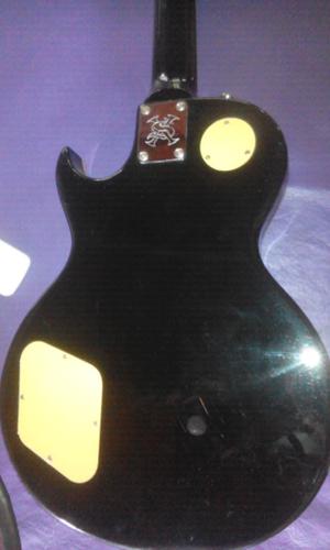 Guitarra sx les Paul y equipo de 10 wats