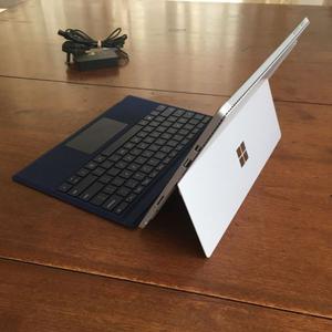 Surface Pro 4, I5, 4gb + Teclado Y Pen. Nuevo