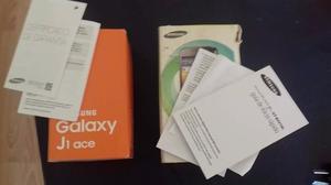 iquido 2 cajas y manuales de Samsung j1, Ace y Samsung young