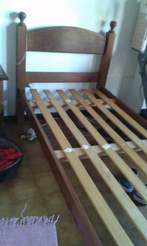 CAMA DE 1 PLAZA DE ALGARROBO