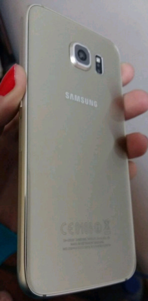 Samsung S6 dorado
