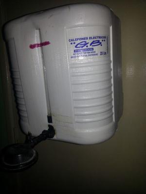 VENDO duchador (calefon) eléctrico marca G.B. de 25 litros.