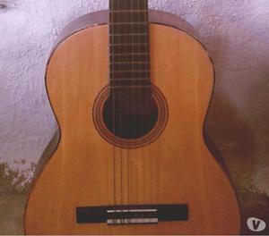 Guitarra criolla marca Romántica modelo AA